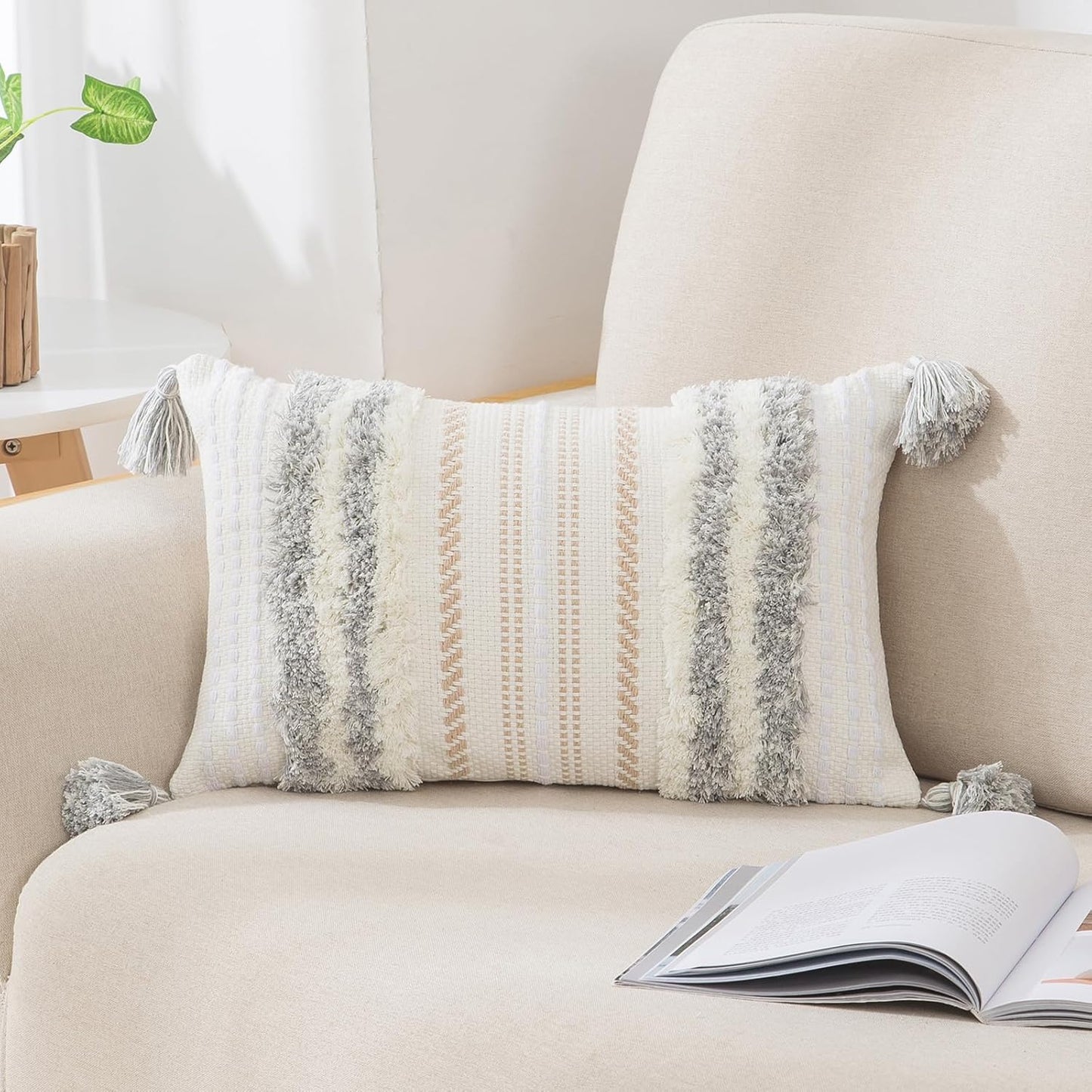 🌿 Boho Throw Pillow Cover 12x20 – Lumbar Accent Cushion with Textured Tufting & Handmade Tassels, Green & Cream White