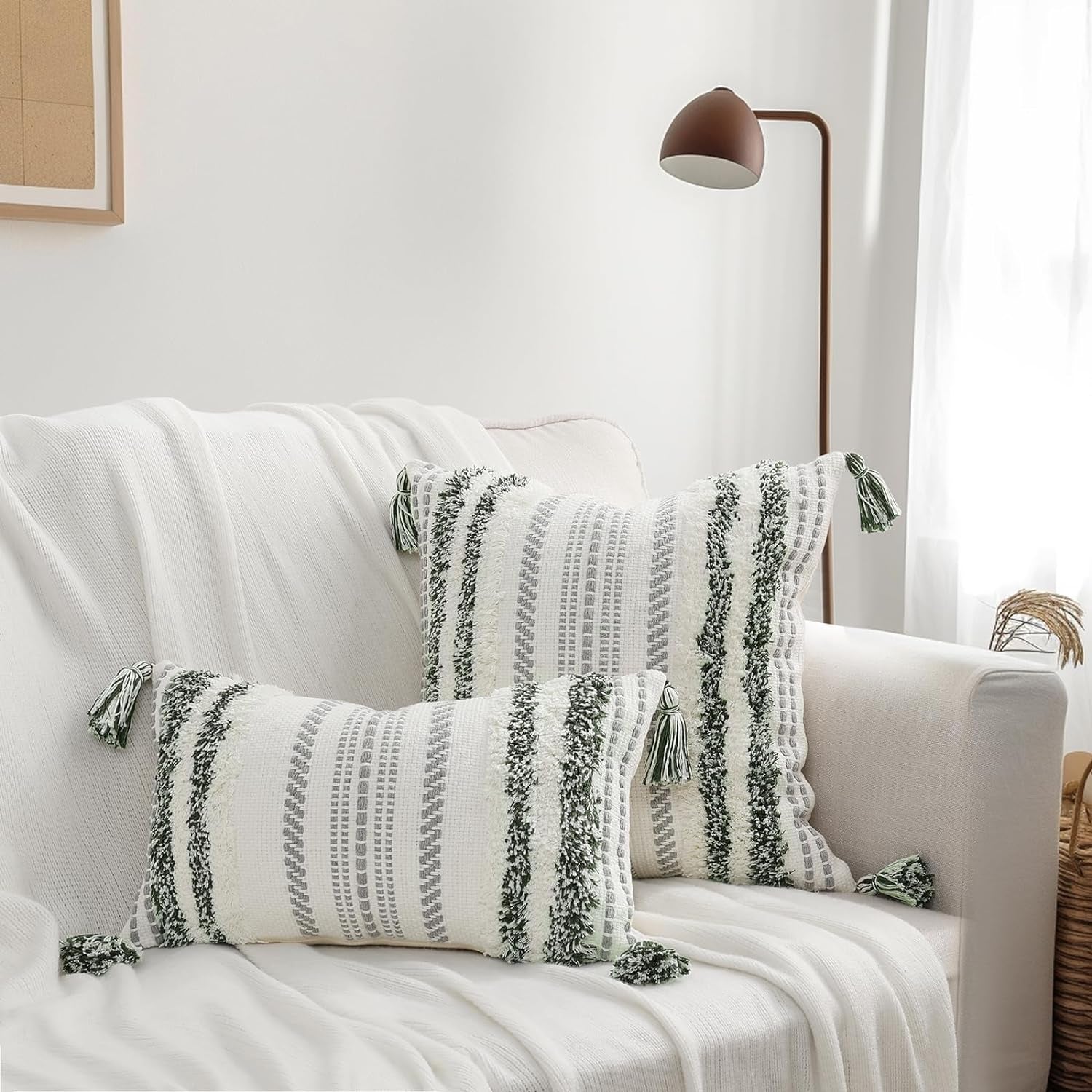🌿 Boho Throw Pillow Cover 12x20 – Lumbar Accent Cushion with Textured Tufting & Handmade Tassels, Green & Cream White