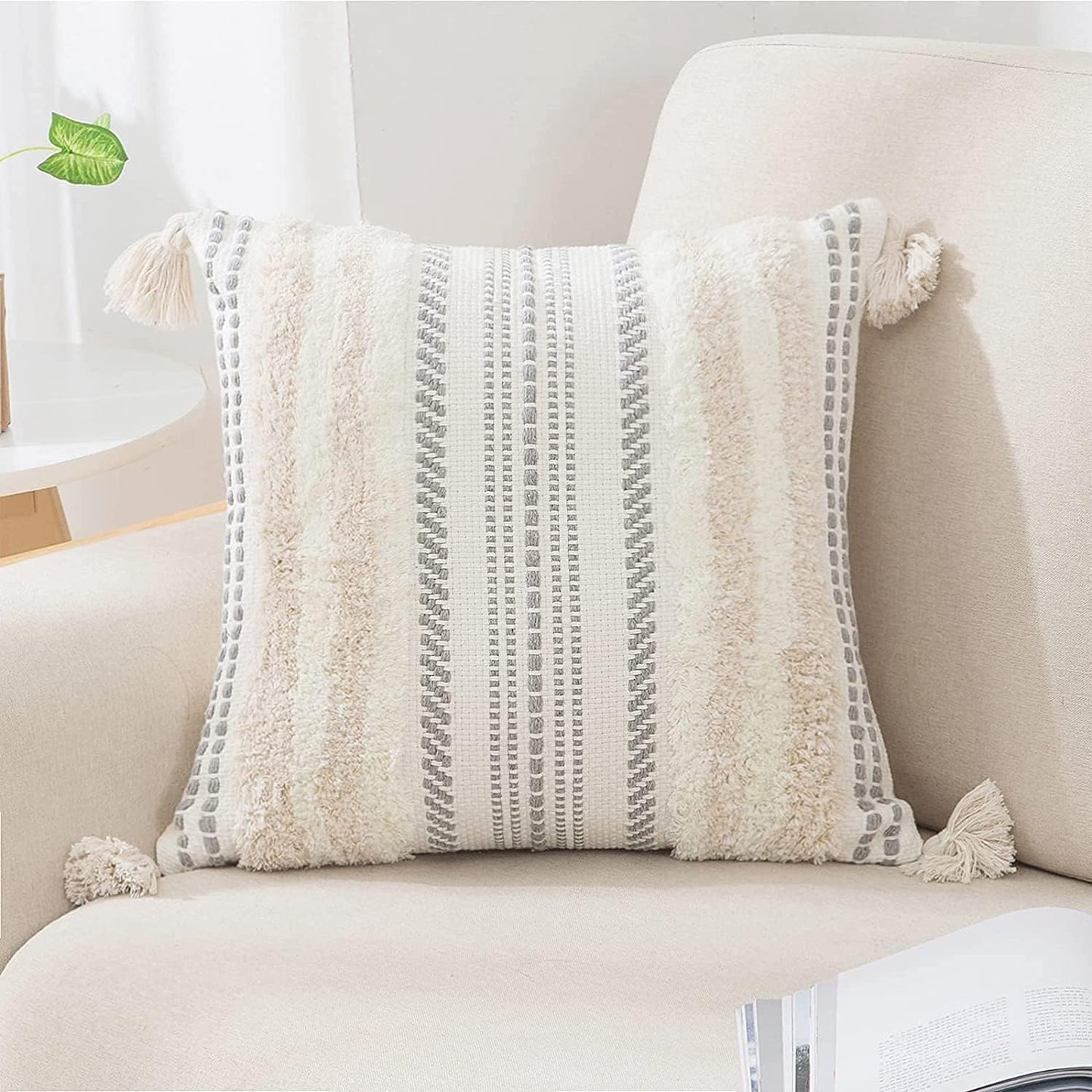 🌿 Boho Throw Pillow Cover 12x20 – Lumbar Accent Cushion with Textured Tufting & Handmade Tassels, Green & Cream White