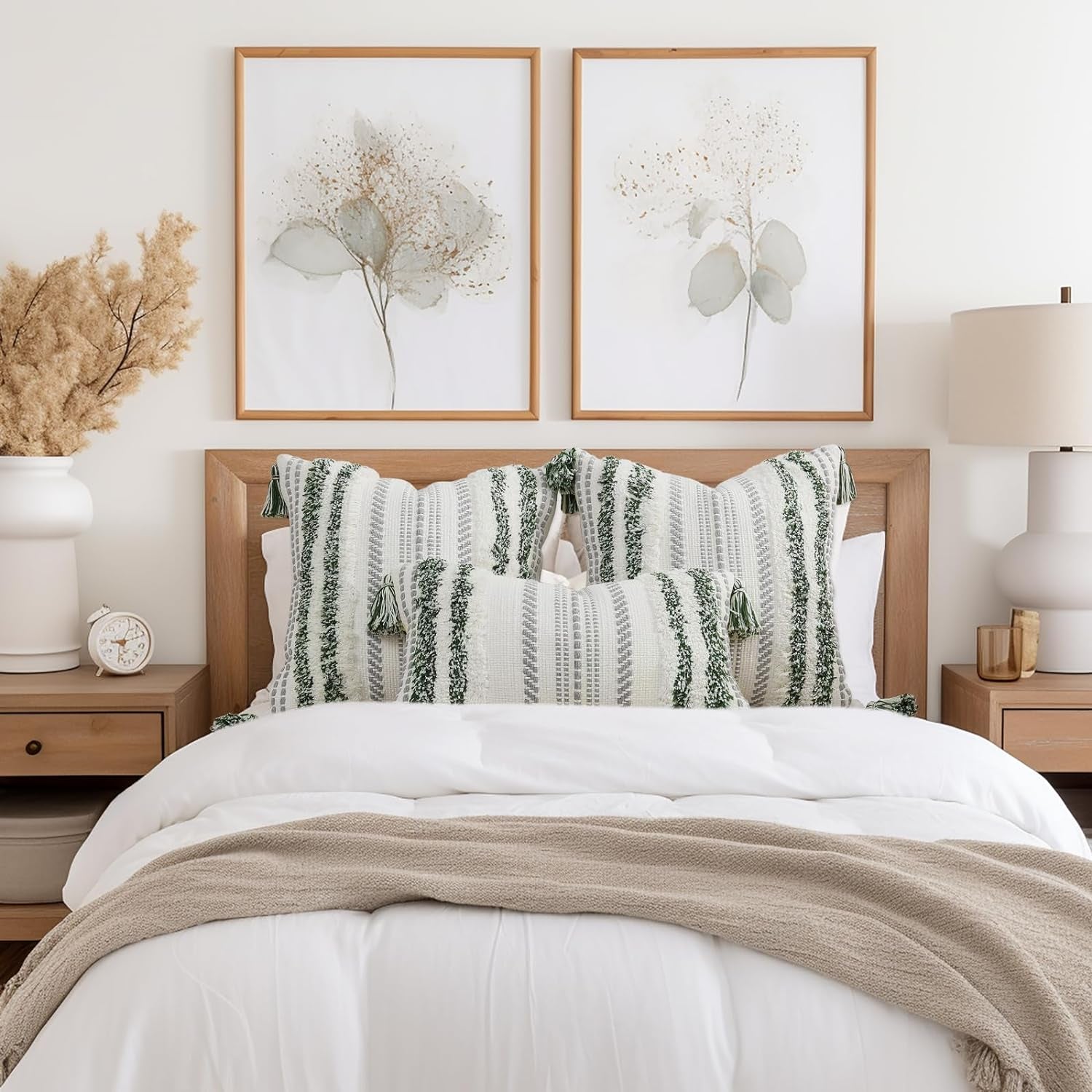 🌿 Boho Throw Pillow Cover 12x20 – Lumbar Accent Cushion with Textured Tufting & Handmade Tassels, Green & Cream White
